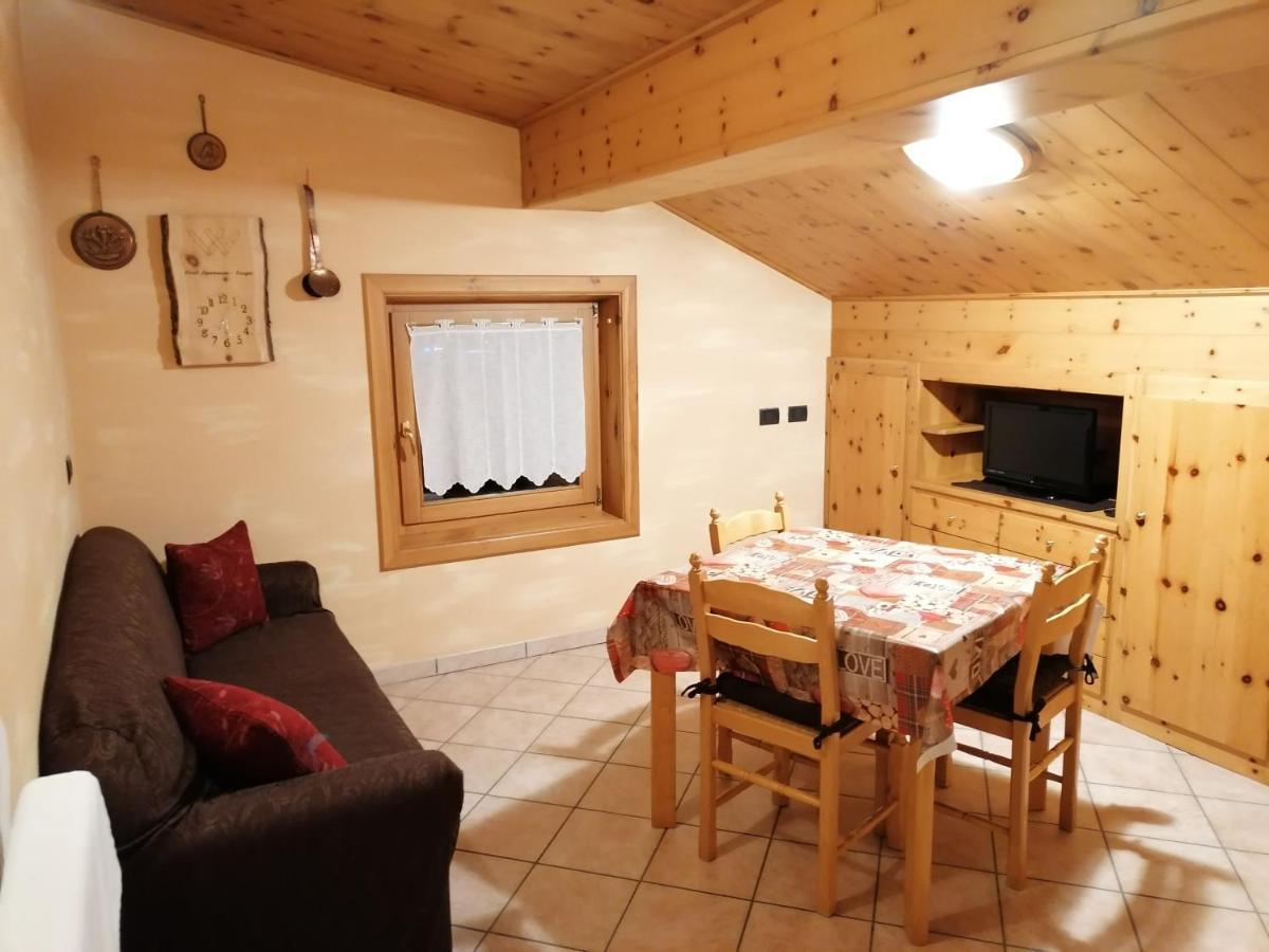 Wood Apartments Livigno Esterno foto